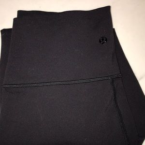 Women’s Lululemon black leggings